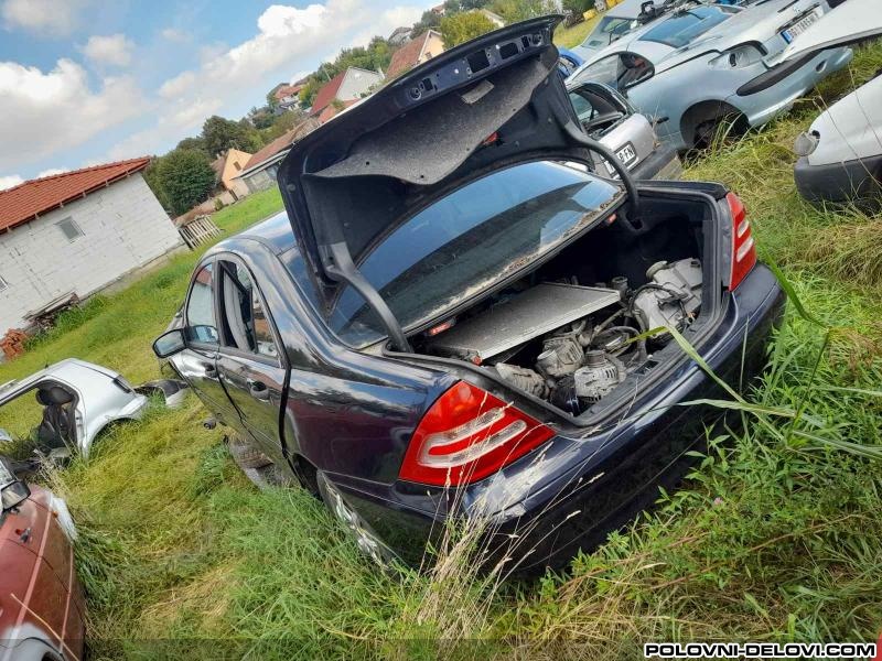 Mercedes  C  Kompletan Auto U Delovima