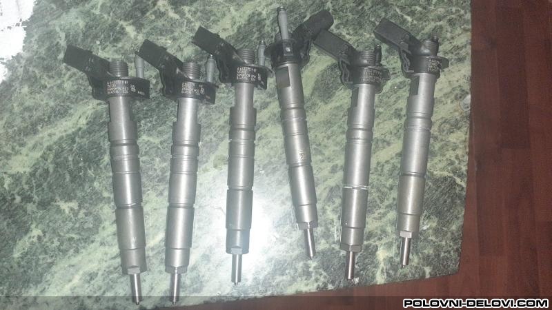 Mercedes  C  Motor I Delovi Motora