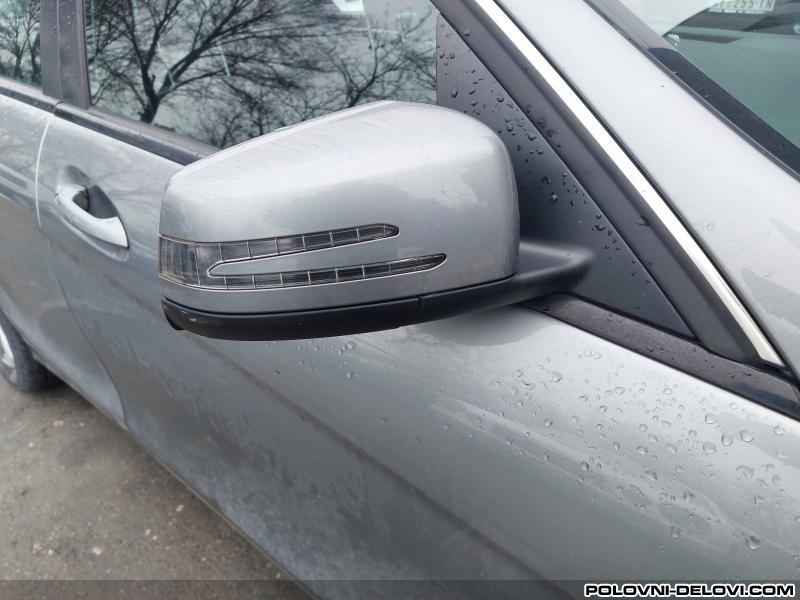 Mercedes  C Retrovizori W204 Svetla I Signalizacija