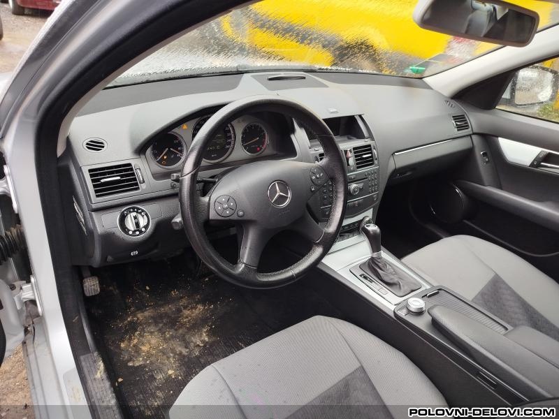 Mercedes  C Sediste 204 Enterijer