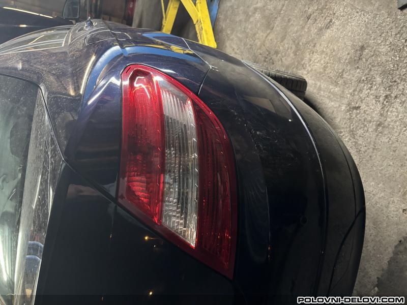 Mercedes  C Stop Svetla W204 Svetla I Signalizacija