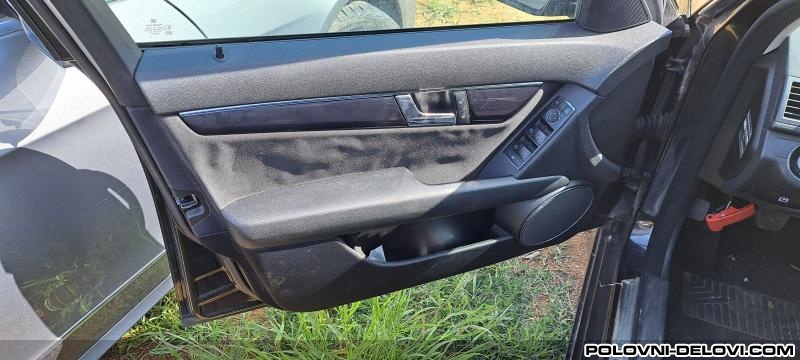 Mercedes  C Tapaciri Vrata W204 Enterijer