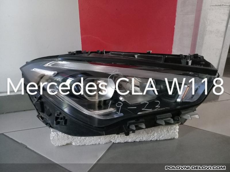 Mercedes  CLA  Svetla I Signalizacija