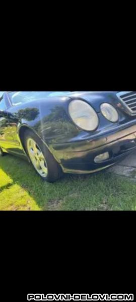 Mercedes  CLK 320 320 Kompletan Auto U Delovima