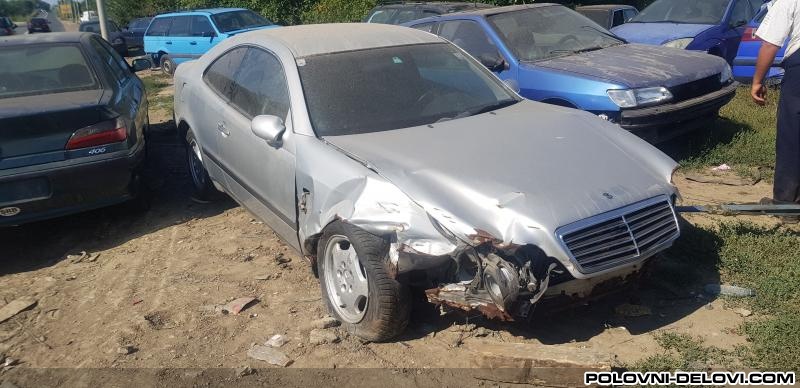 Mercedes  CLK  Kompletan Auto U Delovima