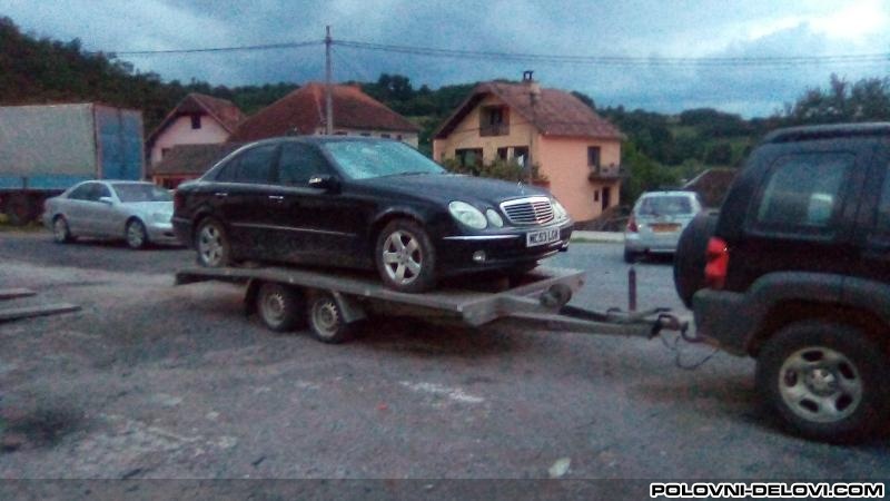 Mercedes  E 200 .E220.E240.E270.E320 Kompletan Auto U Delovima