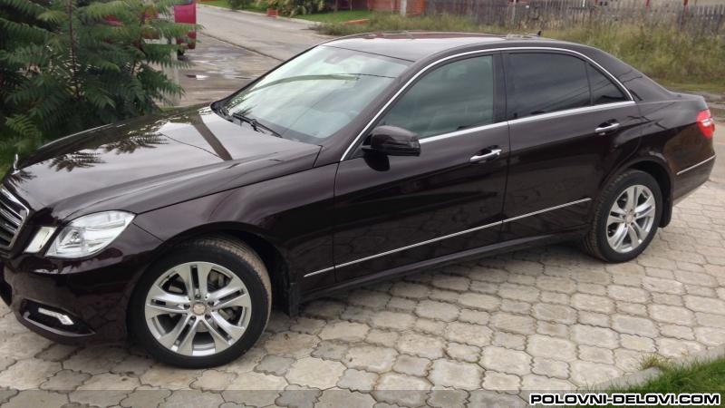Mercedes  E 200 CLK240 C208 C209  Kompletan Auto U Delovima