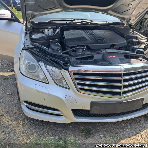 Mercedes  E 200  Svetla I Signalizacija