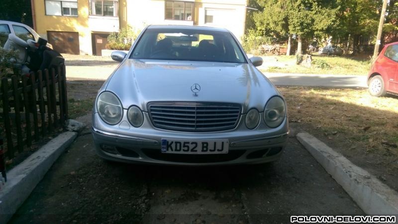 Mercedes  E 200 W211 Delovi Smederev Kompletan Auto U Delovima