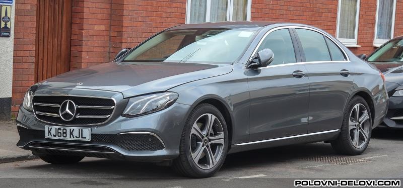 Mercedes  E 220 2.0  Kompletan Auto U Delovima