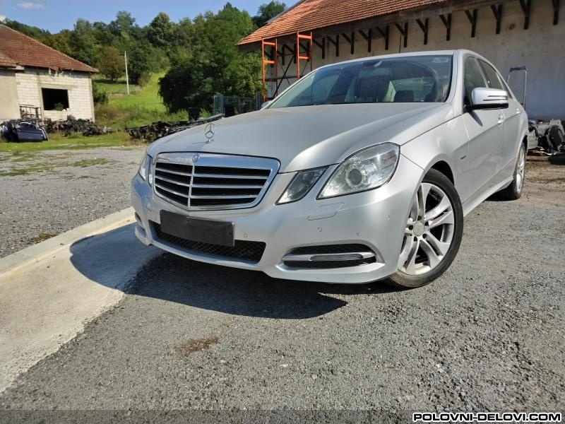 Mercedes  E 220 Cdi Kompletan Auto U Delovima