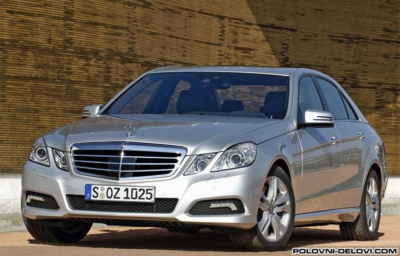 Mercedes  E 220  Kompletan Auto U Delovima