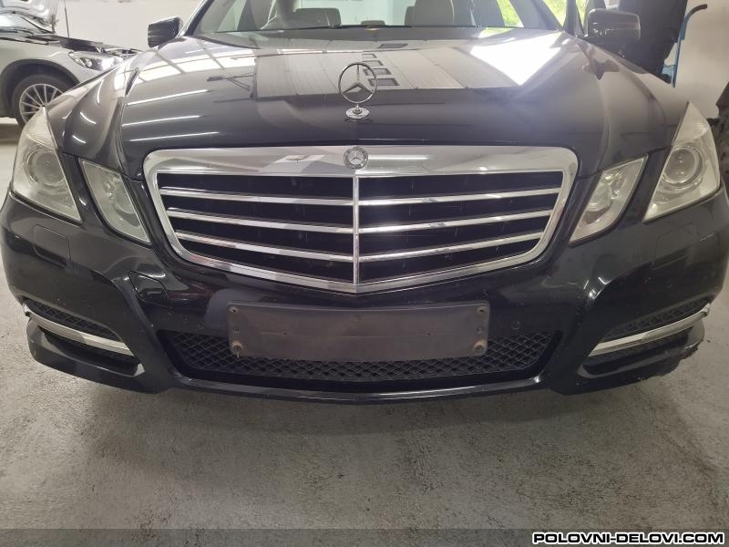 Mercedes  E 220 W212 Delovi Kompletan Auto U Delovima