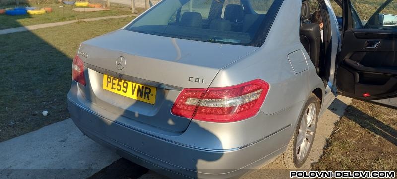 Mercedes  E 250 Cdi Kompletan Auto U Delovima