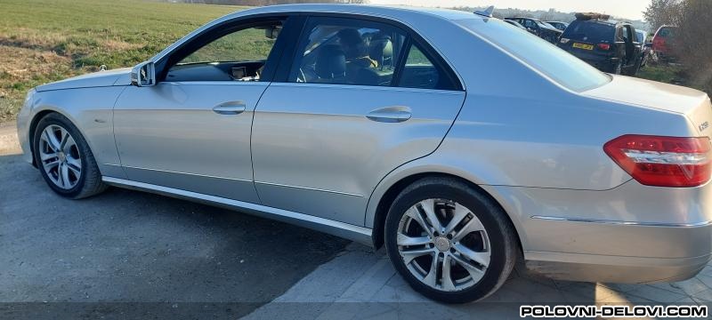 Mercedes  E 250 Cdi Kompletan Auto U Delovima