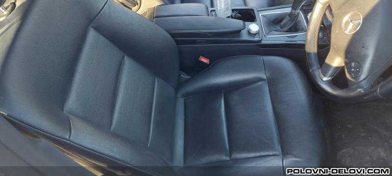 Mercedes  E 250 Cdi Kompletan Auto U Delovima