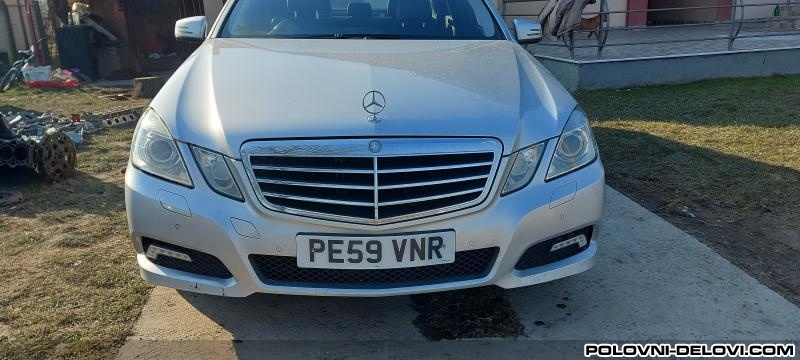 Mercedes  E 250 Cdi Kompletan Auto U Delovima