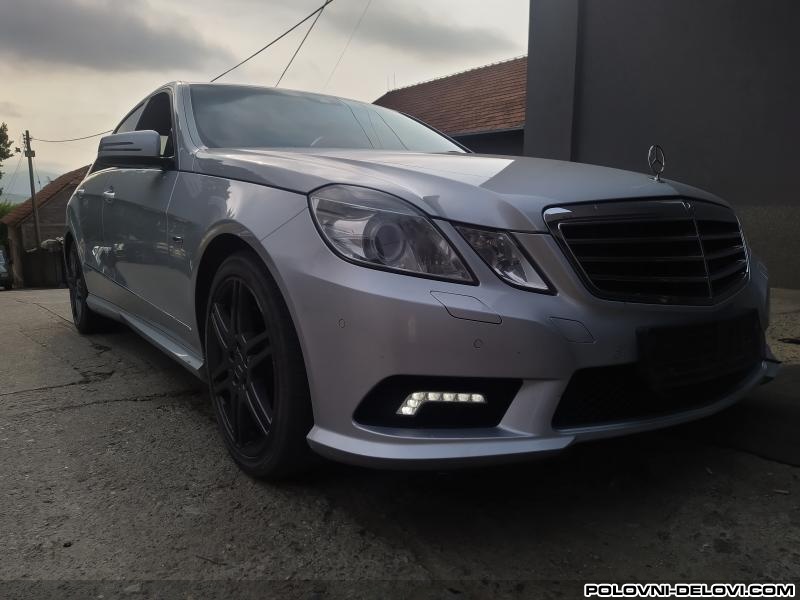 Mercedes  E 250 W212 Delovi Kompletan Auto U Delovima