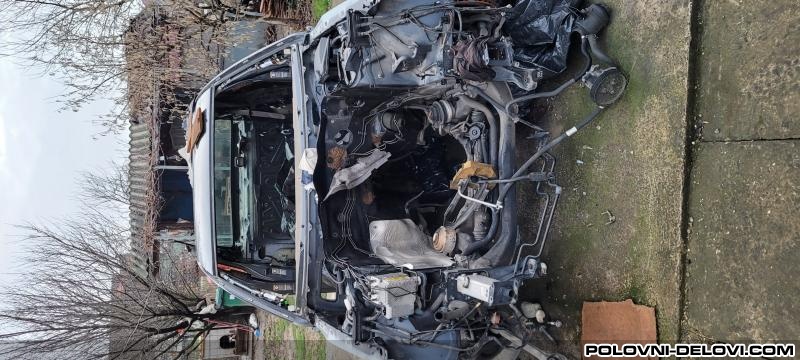 Mercedes  E 270 CDI Kompletan Auto U Delovima