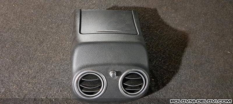 Mercedes  E A2136805001 Enterijer