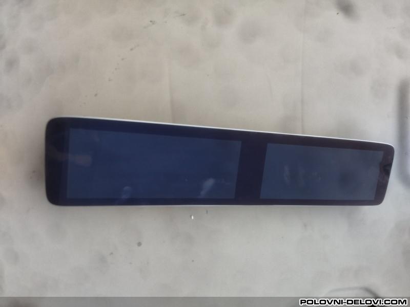 Mercedes  E Displei W213 Enterijer