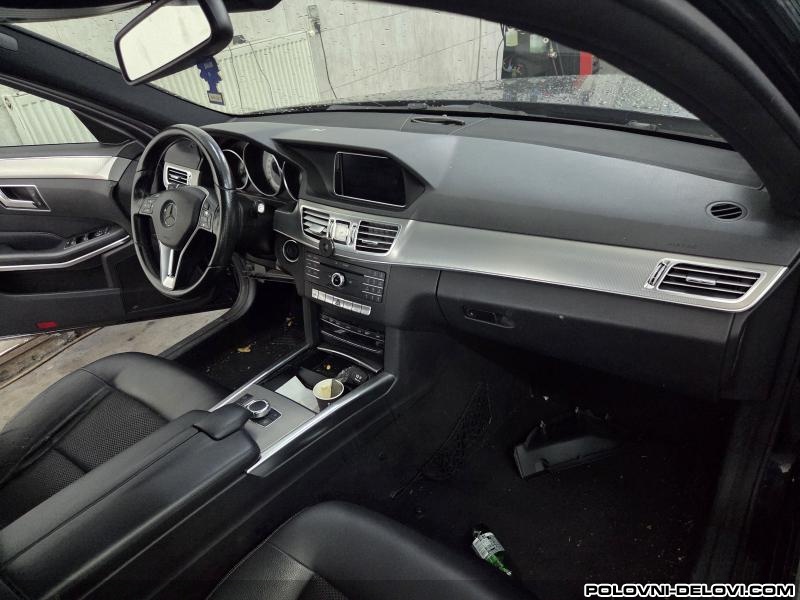 Mercedes  E Enterijer Enterijer