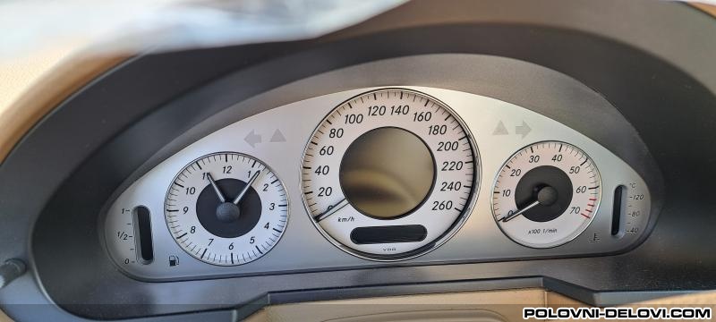 Mercedes  E KM Sat W211 Enterijer