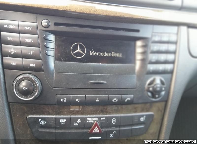 Mercedes  E Klasa W211  Audio