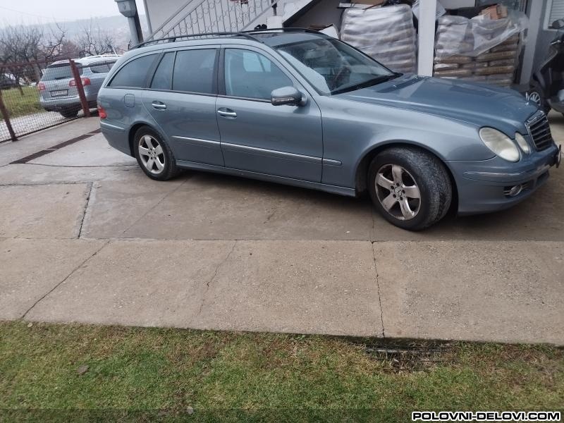 Mercedes  E  Kompletan Auto U Delovima