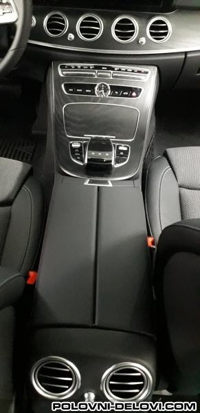 Mercedes  E Konzola W213 Enterijer