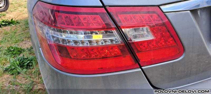 Mercedes  E Levo Stop Svetlo Svetla I Signalizacija