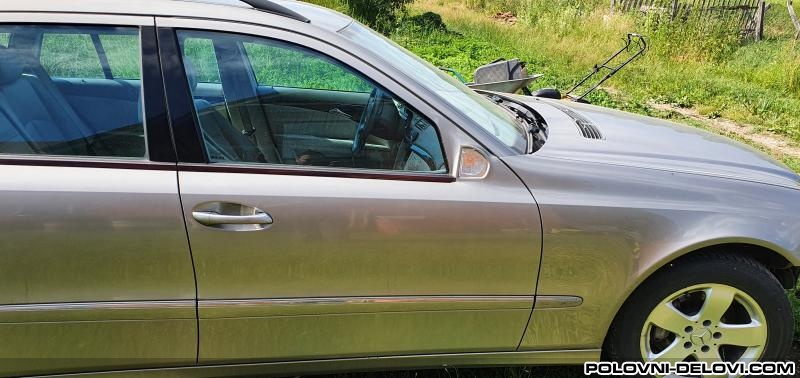 Mercedes  E Prednja Desna Vrata Karoserija