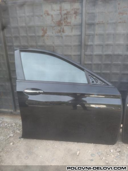 Mercedes  E Prednja Desna Vrata Karoserija
