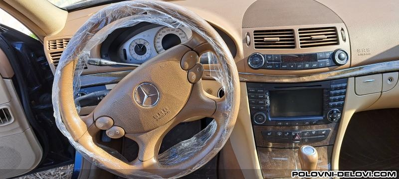 Mercedes  E Srednja Konzola W211 Enterijer