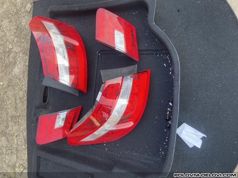 Mercedes  E Stop Svetla W212 Svetla I Signalizacija