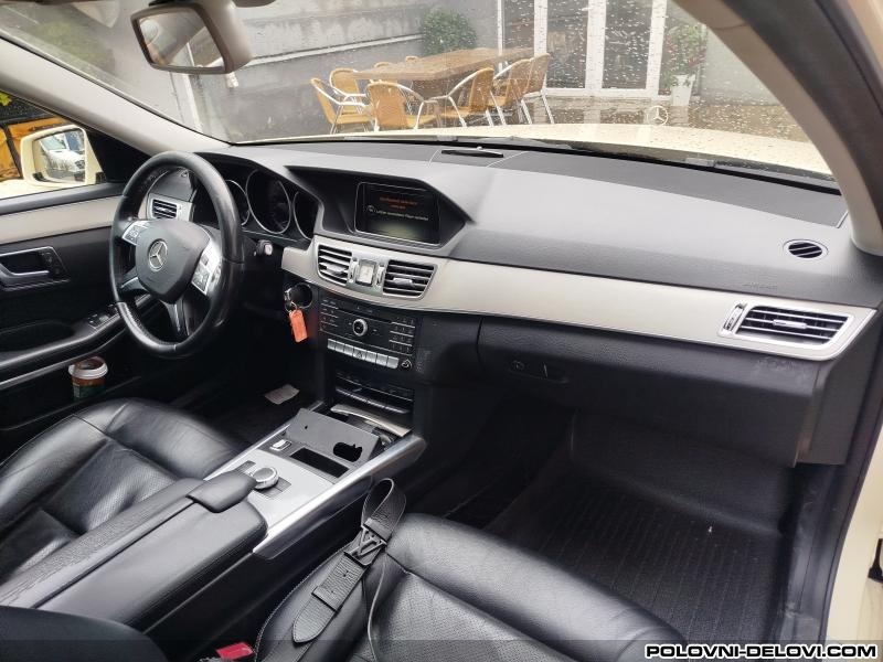 Mercedes  E Volan Enterijer