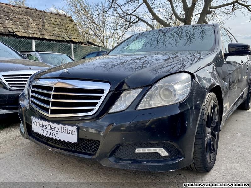 Mercedes  E W212 Enterijer