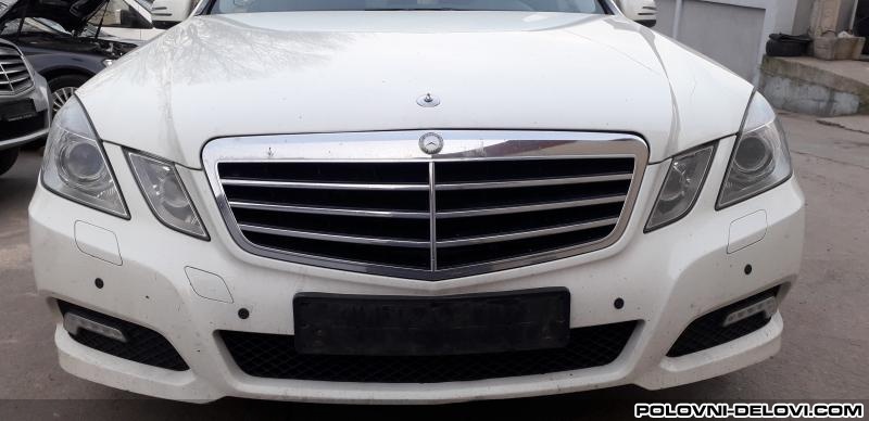 Mercedes  E W212 U Delovima Kompletan Auto U Delovima