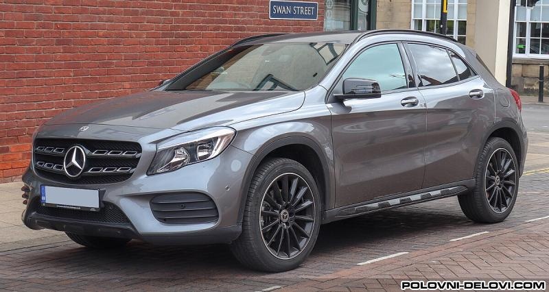 Mercedes  GLA Sediste Za GLA Enterijer