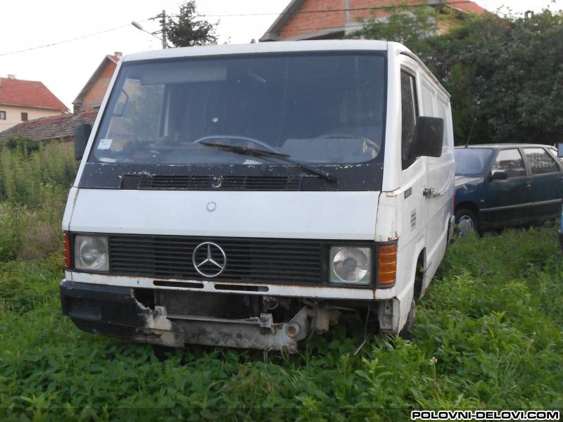 Mercedes MB 100 U DELOVIMA Kompletan Auto U Delovima