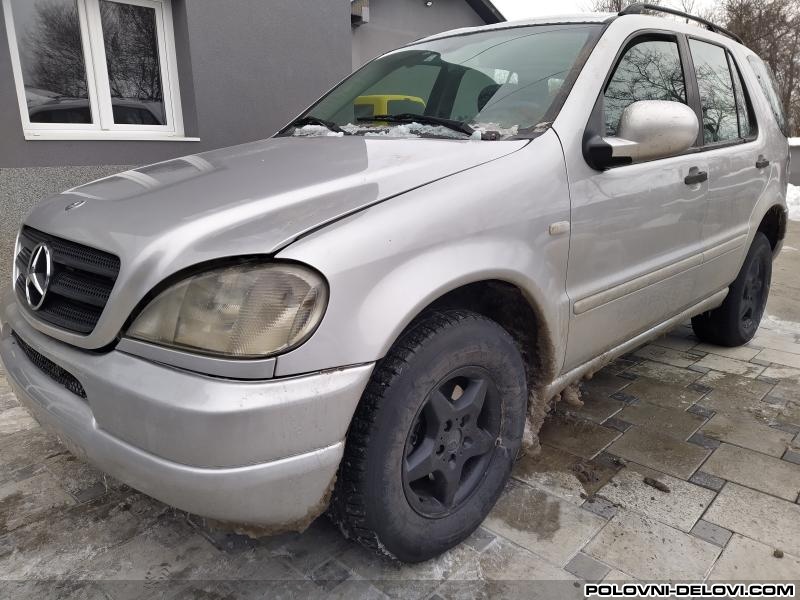 Mercedes  ML W163 Delovi Kompletan Auto U Delovima