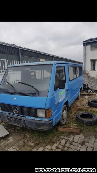 Mercedes Mb100 Kompletan Auto U Delovima