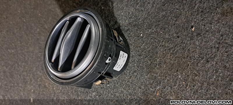 Mercedes  S A2228300154 Enterijer