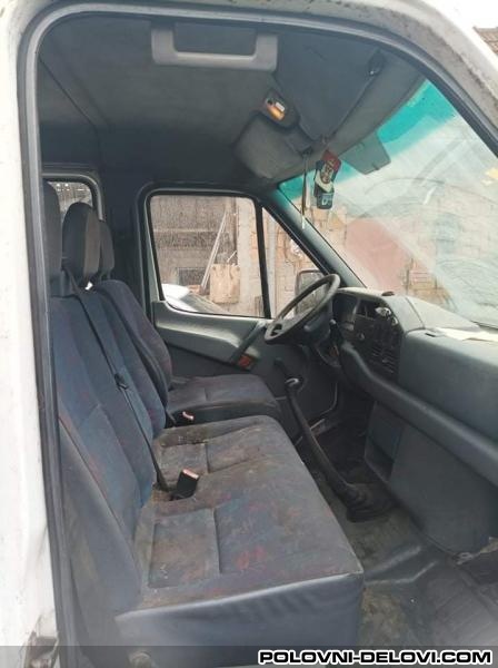 Mercedes  Sprinter 208 308 DELOVI Kompletan Auto U Delovima