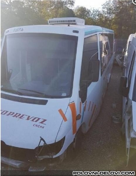 Mercedes  Sprinter BUS 616 Kompletan Auto U Delovima