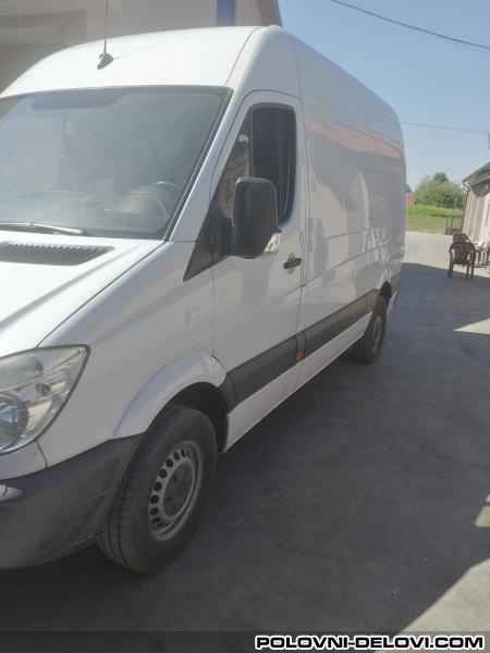 Mercedes  Sprinter Cdi Kompletan Auto U Delovima