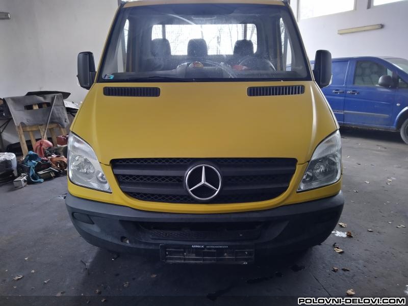 Mercedes  Sprinter Hauba Branik W906 Karoserija