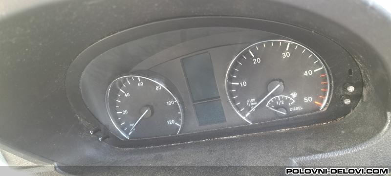 Mercedes  Sprinter KM Sat Enterijer