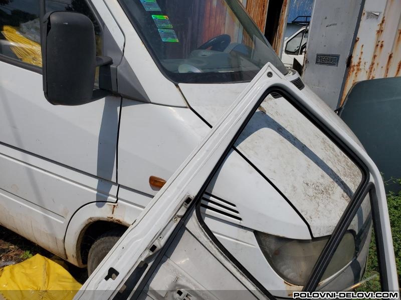 Mercedes  Sprinter  Stakla