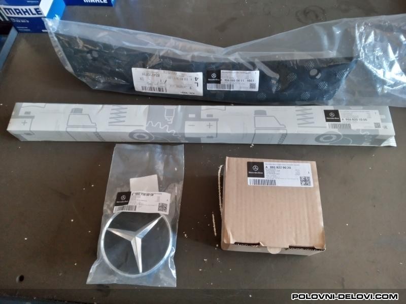 Mercedes  Sprinter W906 Kompletan Auto U Delovima